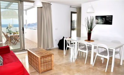 Fantastic 3 bedrooms flat with terrace, swimming pool and garage