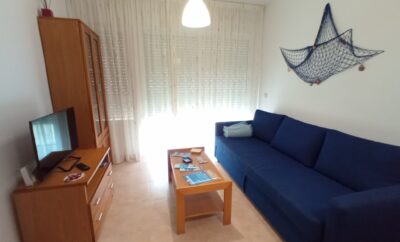 Bright 2 bedroom apartment in the center of the village and close to the beaches