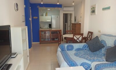 2-bedroom apartment 50 metres from La Puntica beach